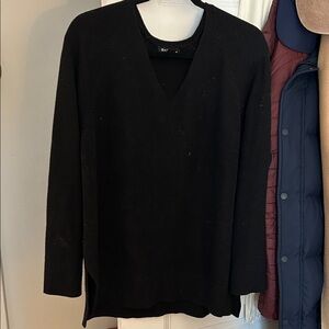 Athleta Black V-Neck Sweater